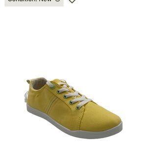 VIONIC BEACH  Yellow Sneakers Size 8.5
